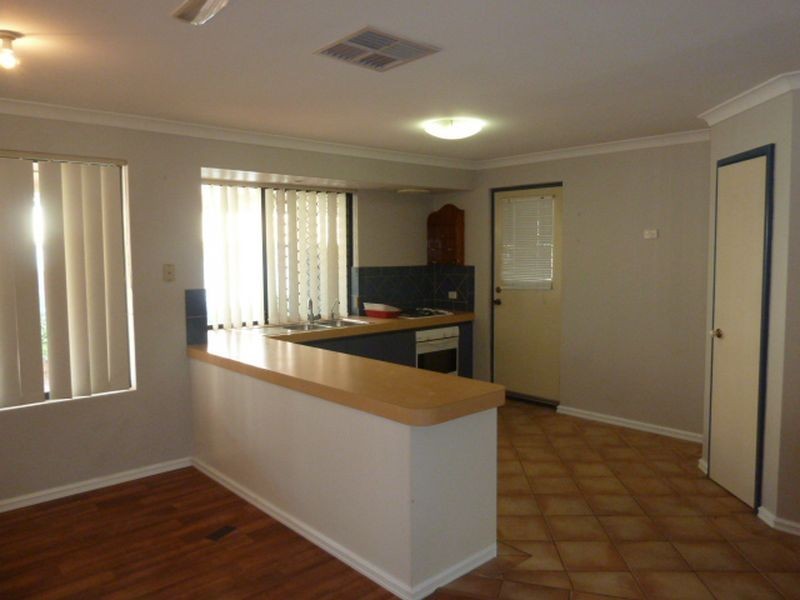 10 Adana Elbow, Kenwick WA 6107