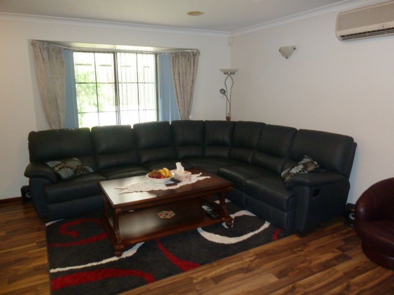 21 Shipbourne Way, Huntingdale WA 6110