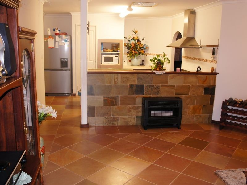 21 Shipbourne Way, Huntingdale WA 6110