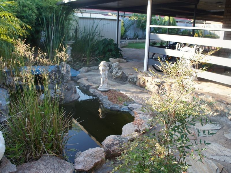 21 Shipbourne Way, Huntingdale WA 6110