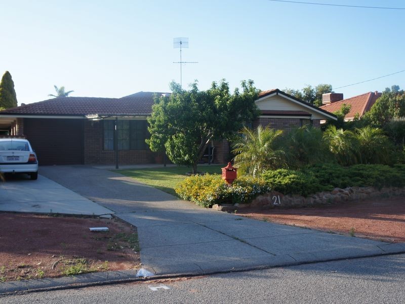 21 Shipbourne Way, Huntingdale WA 6110