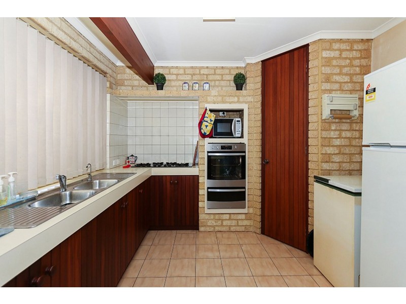 5 Reed Close, Thornlie WA 6108
