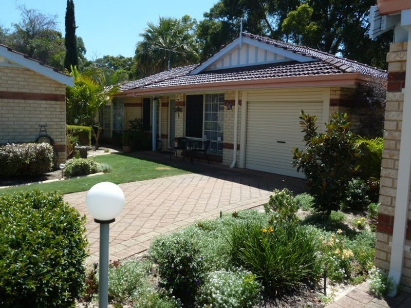 Unit 8/14 Exmouth Place, Thornlie WA 6108