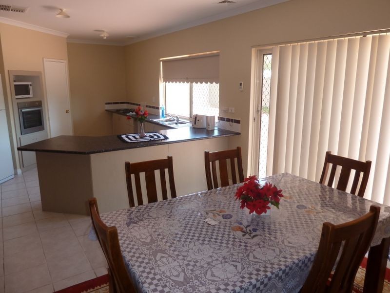 11C Chenies Rest, Gosnells WA 6110