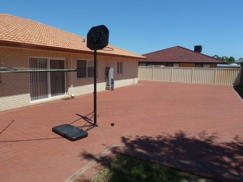 11C Chenies Rest, Gosnells WA 6110