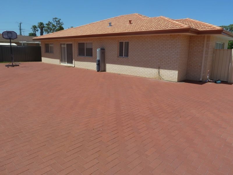 11C Chenies Rest, Gosnells WA 6110