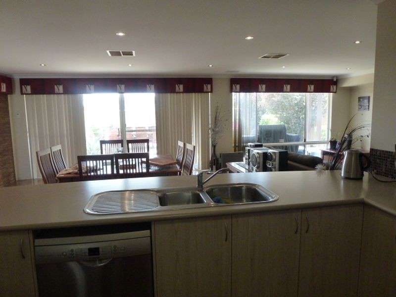 4 Chicago Street, Southern River WA 6110