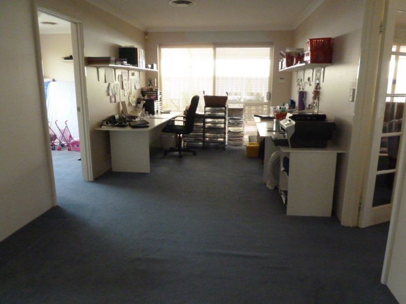 14 Blakemore Retreat, Huntingdale WA 6110