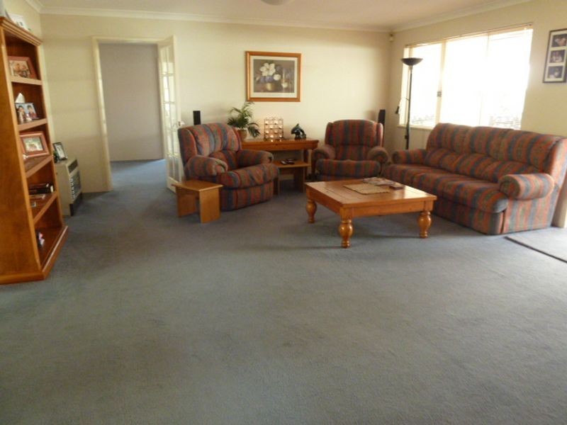 14 Blakemore Retreat, Huntingdale WA 6110