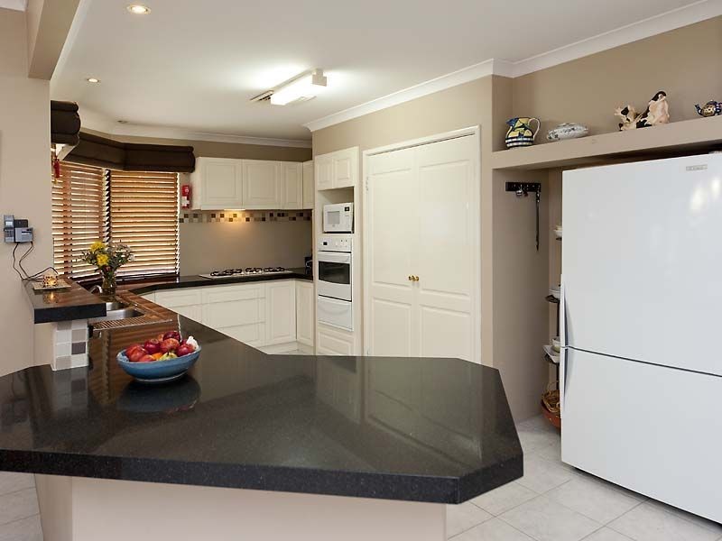 45 Welbeck Road, Canning Vale WA 6155