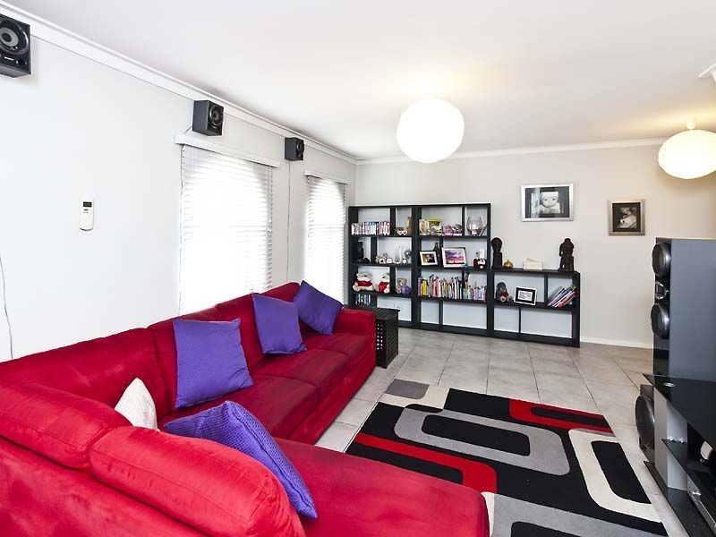 46 Greenway Avenue, Thornlie WA 6108