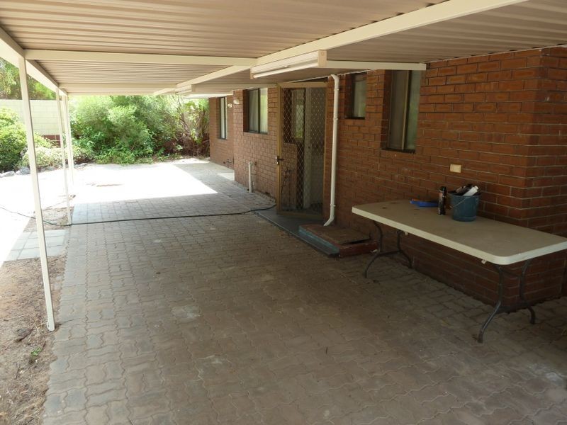 18 Wilfred Court, Thornlie WA 6108