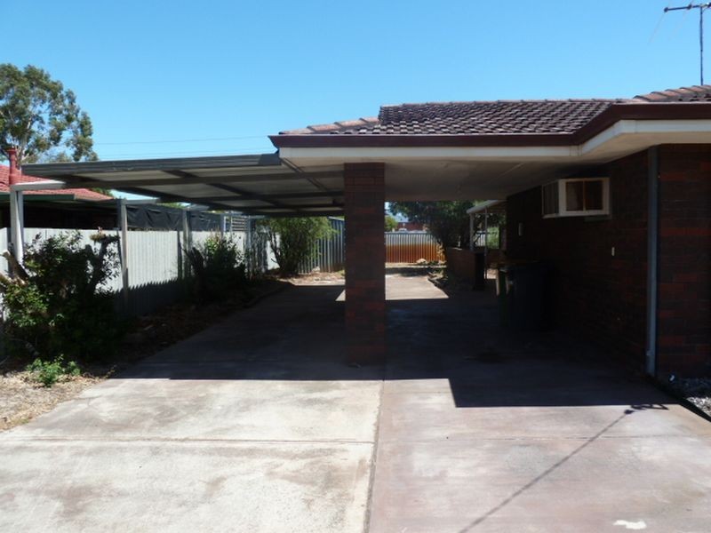 69 Shillington Way, Thornlie WA 6108