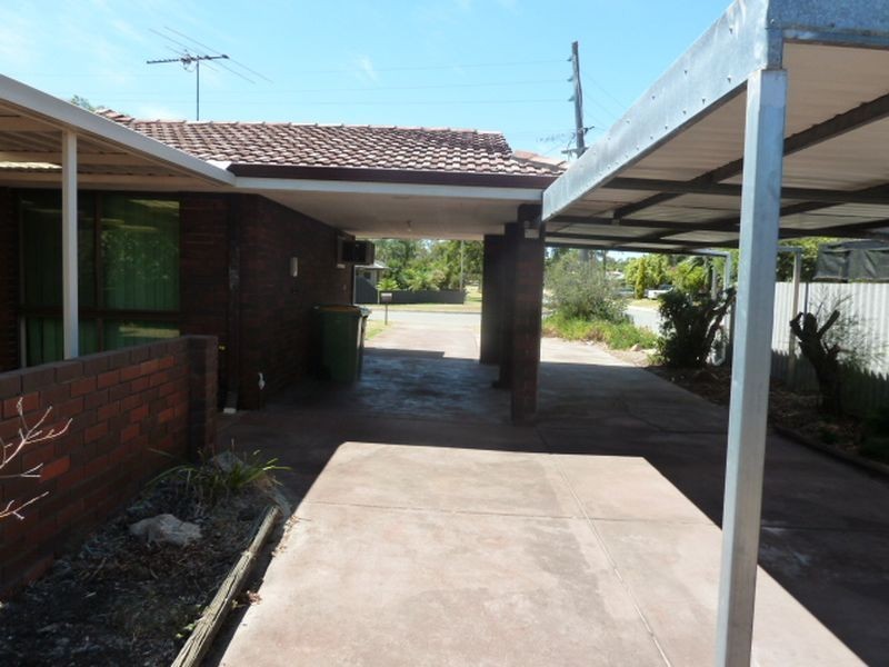 69 Shillington Way, Thornlie WA 6108