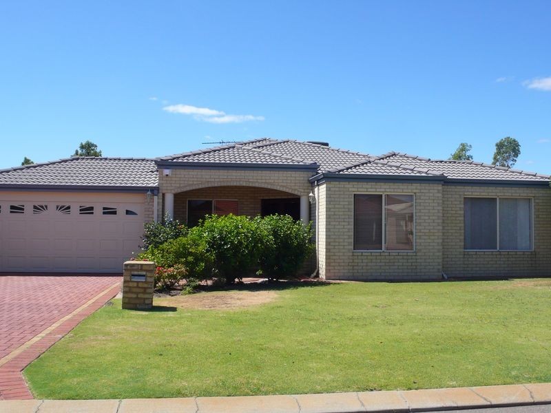 11 Grafton Court, Canning Vale WA 6155