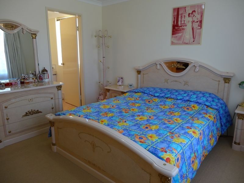 11 Grafton Court, Canning Vale WA 6155