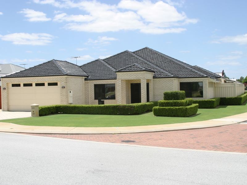 40 Excelsior Drive, Canning Vale WA 6155