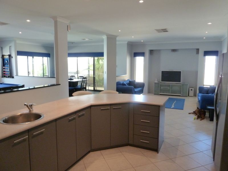 40 Excelsior Drive, Canning Vale WA 6155