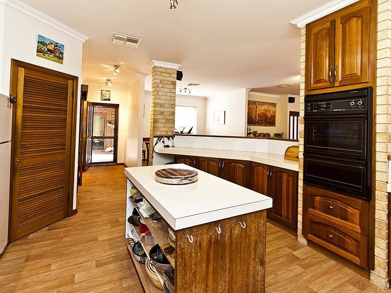 135 Linton Street North, Darling Downs WA 6122