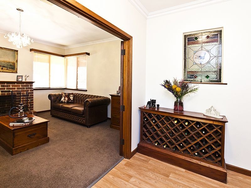 135 Linton Street North, Darling Downs WA 6122