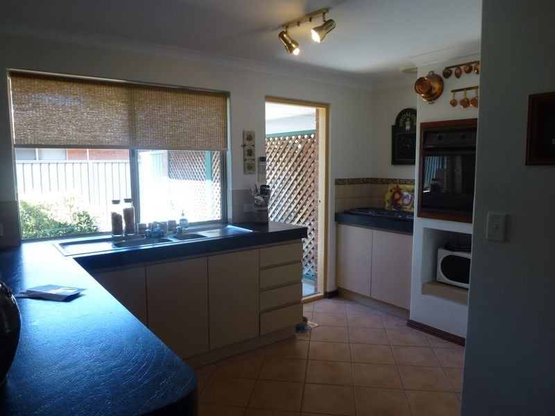 22 Larkspur Place, Thornlie WA 6108