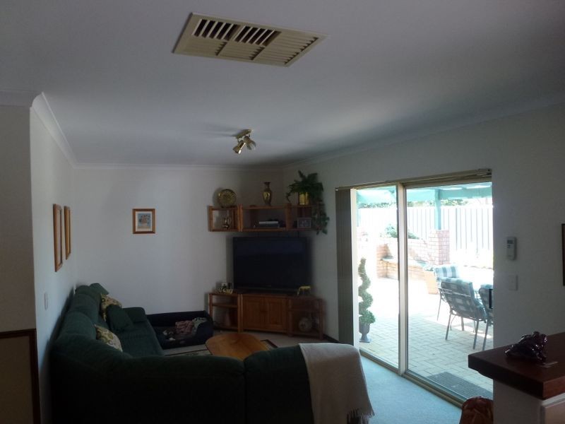 22 Larkspur Place, Thornlie WA 6108