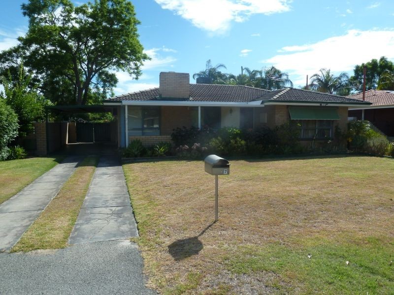 7 Fairset Street, Thornlie WA 6108