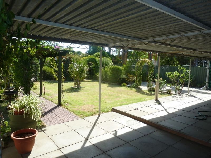 7 Fairset Street, Thornlie WA 6108