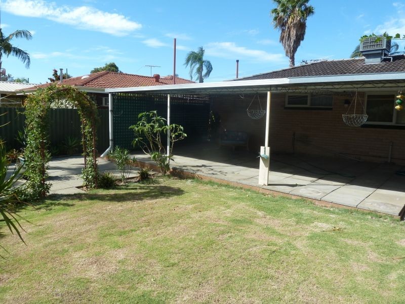 7 Fairset Street, Thornlie WA 6108