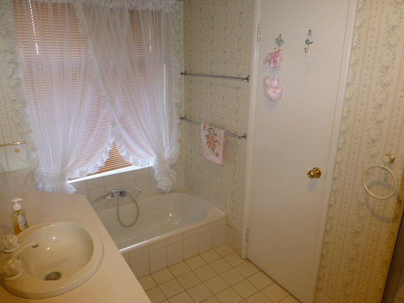 95 Warton Road, Thornlie WA 6108