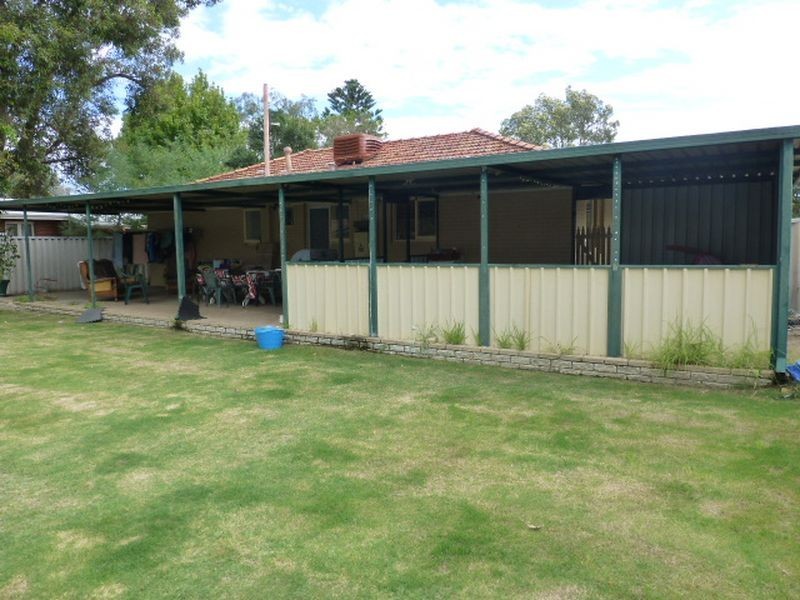 4 Letsom Way, Langford WA 6147