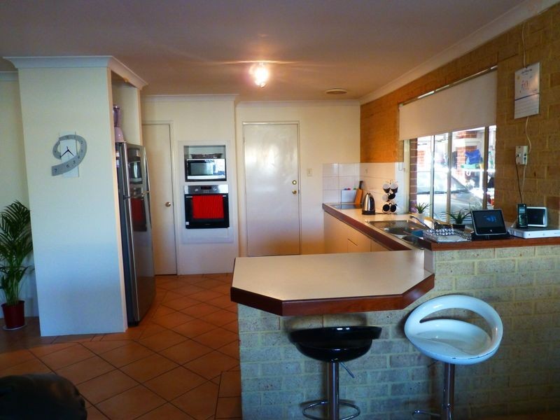 12 Leatherwood Way, Huntingdale WA 6110