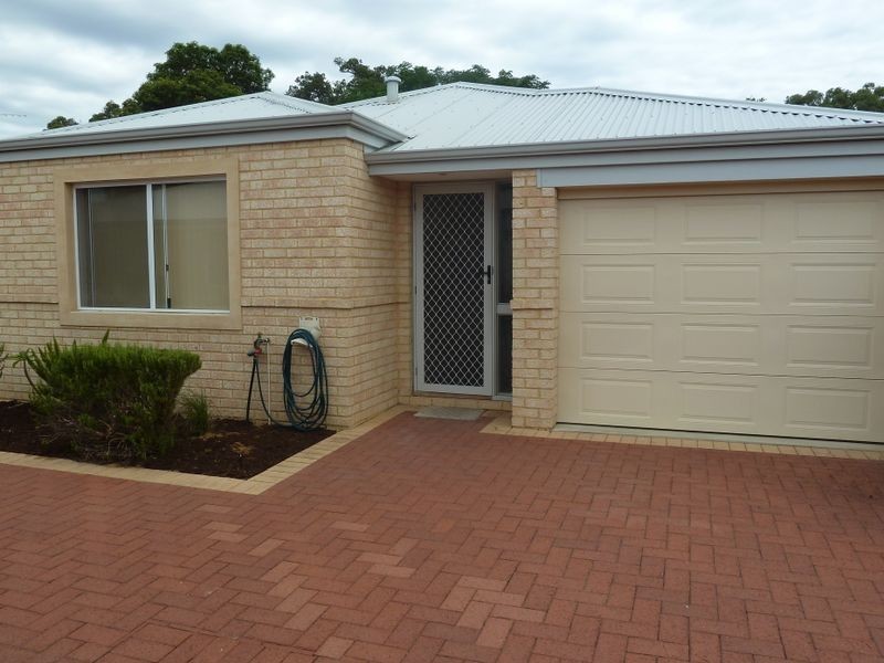 2/88 Wheatley Street, Gosnells WA 6110