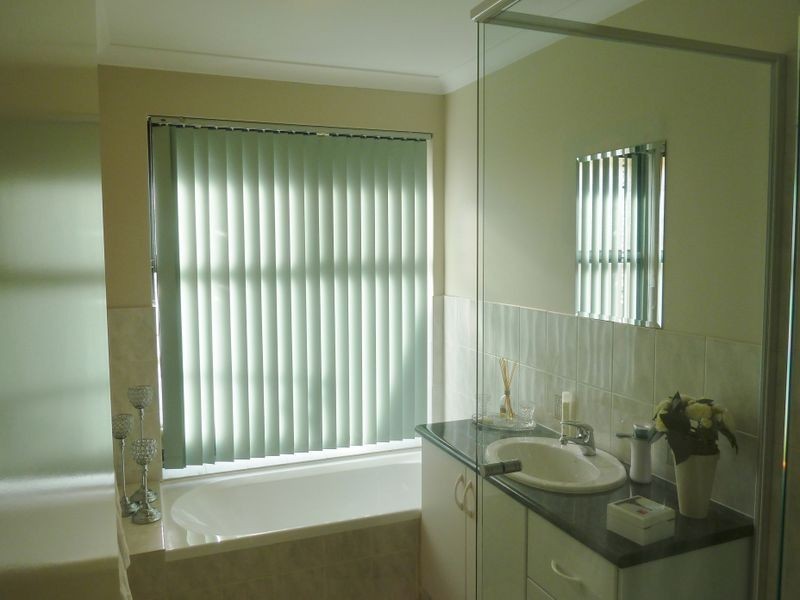 2 Nutbush Court, Thornlie WA 6108