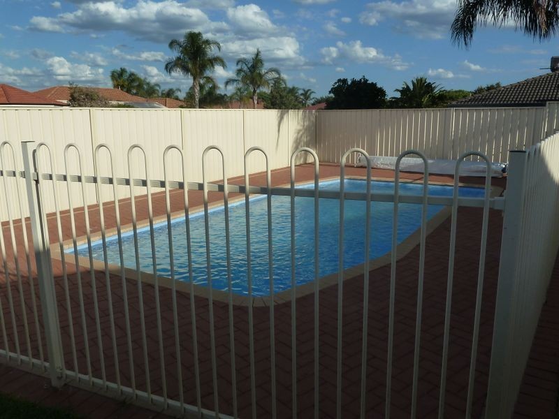 2 Nutbush Court, Thornlie WA 6108