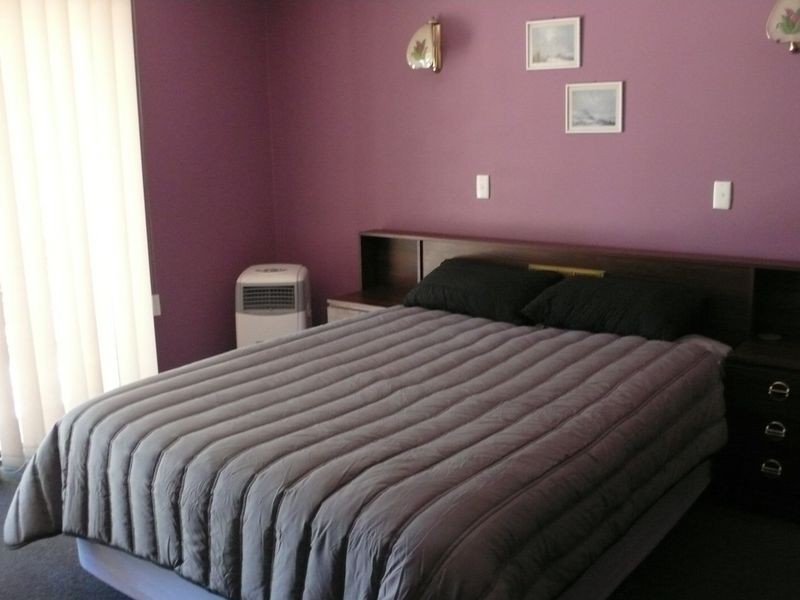 9 Princess Street, Huntingdale WA 6110