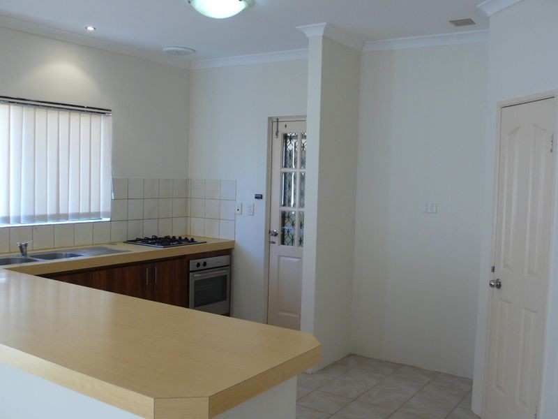 25 Barkley Loop, Canning Vale WA 6155