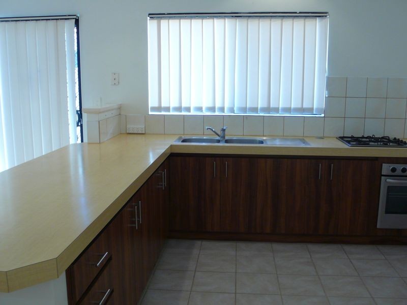 25 Barkley Loop, Canning Vale WA 6155