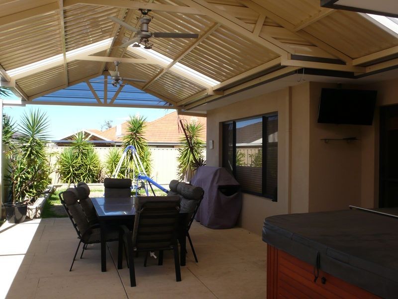 10 Bering Promenade, Canning Vale WA 6155