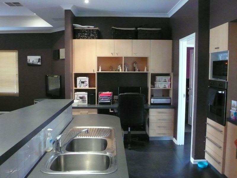 10 Bering Promenade, Canning Vale WA 6155