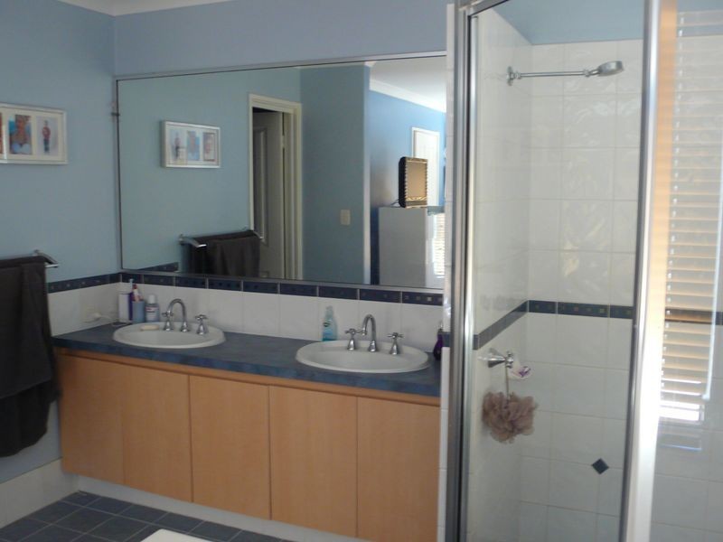 10 Bering Promenade, Canning Vale WA 6155