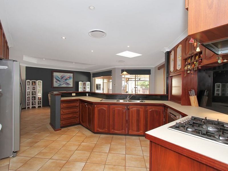 23 Livingstone Drive, Canning Vale WA 6155