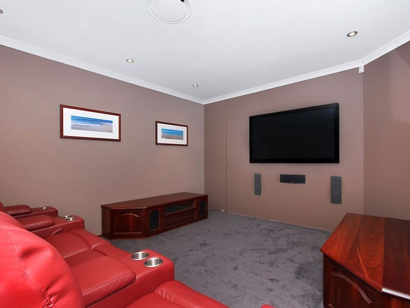 23 Livingstone Drive, Canning Vale WA 6155