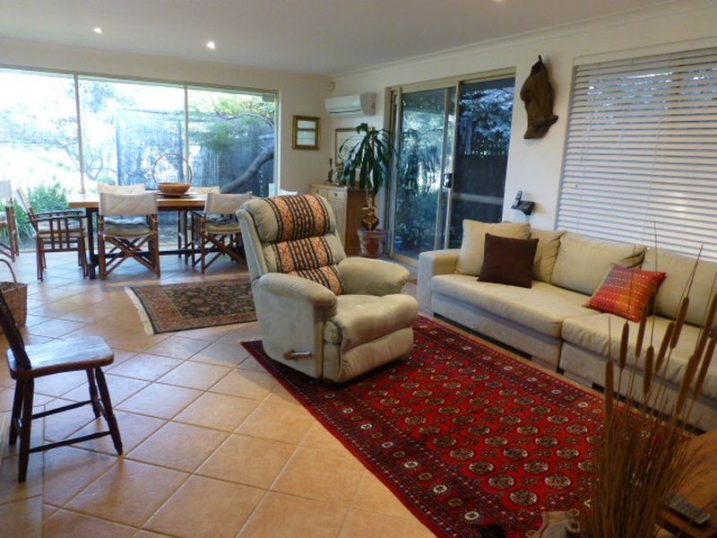 8 Darel Close, Kenwick WA 6107