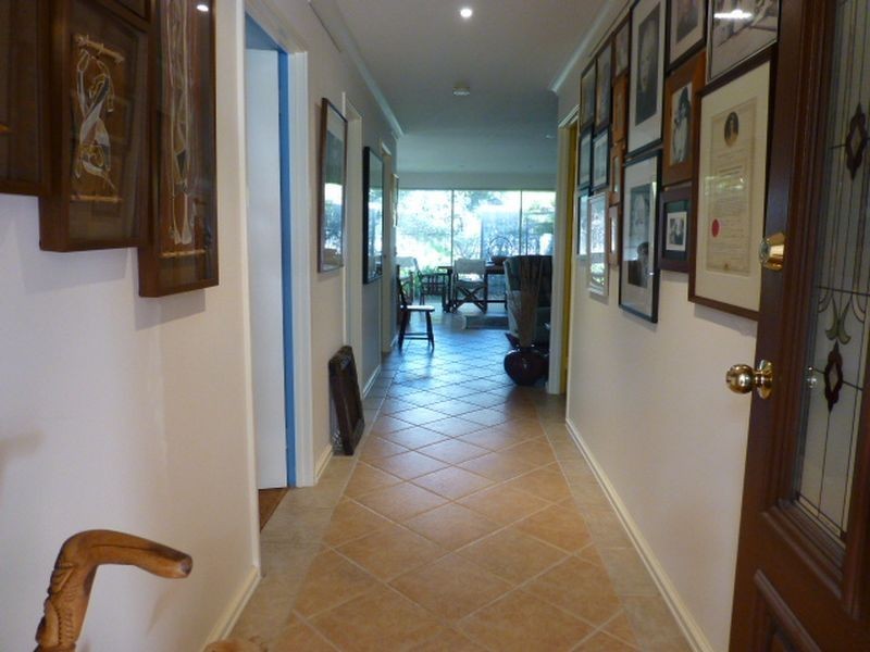 8 Darel Close, Kenwick WA 6107