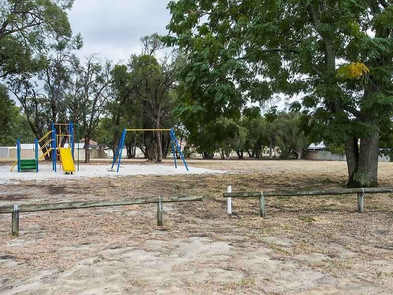 19 Marquis Court, Gosnells WA 6110