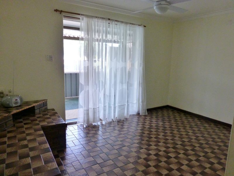 8 Woodmore Road, Langford WA 6147