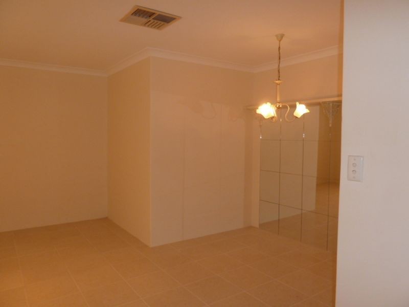 53 Warton Road, Thornlie WA 6108