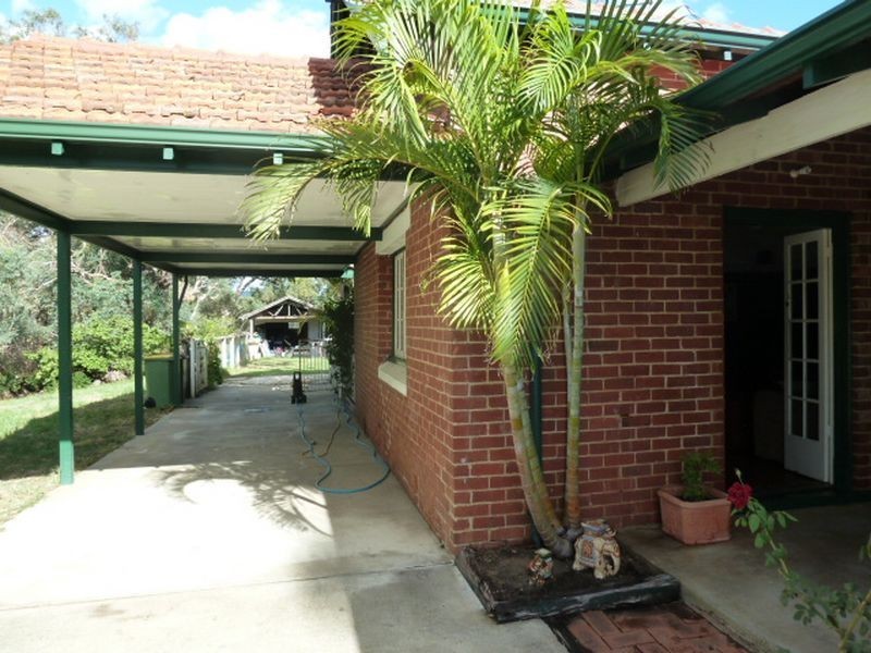 22 River Avenue, Maddington WA 6109