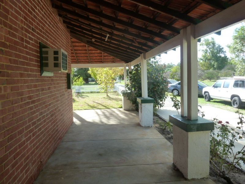 22 River Avenue, Maddington WA 6109